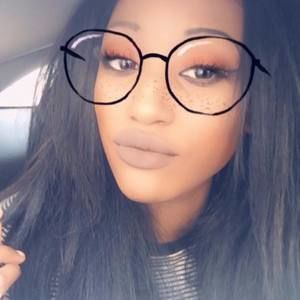 Meet your Posher, Niya